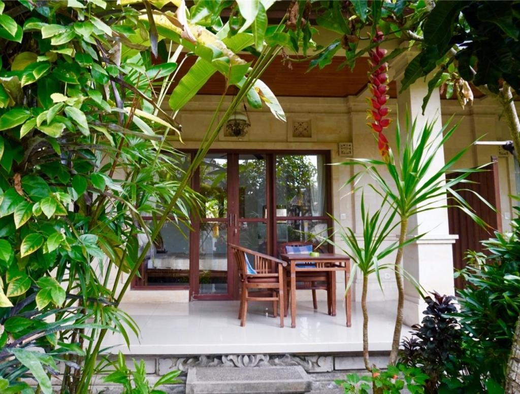Matahari House Bed & Breakfast Убуд Екстериор снимка
