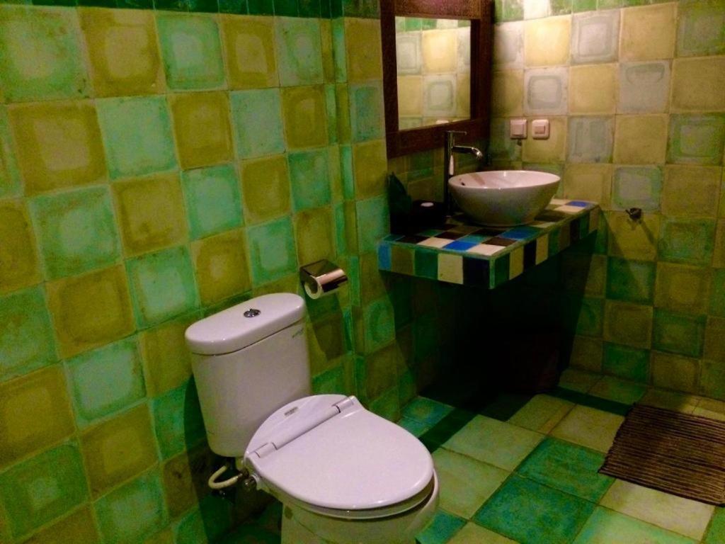 Matahari House Bed & Breakfast Убуд Екстериор снимка