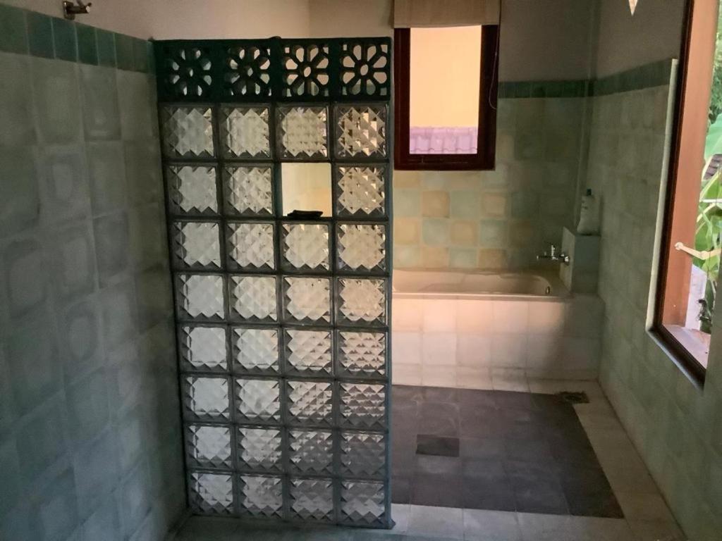 Matahari House Bed & Breakfast Убуд Екстериор снимка