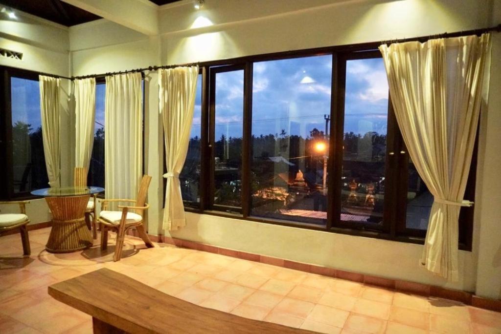 Matahari House Bed & Breakfast Убуд Екстериор снимка